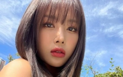 원더걸스 출신 유빈, 누드톤 의상에 구리빛 피부…'성숙美' 과시