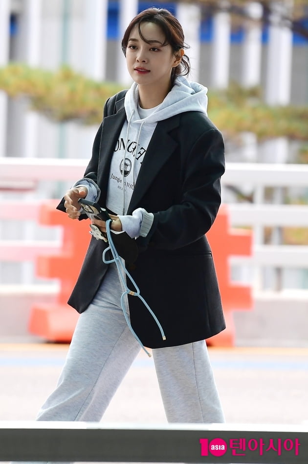 [TEN 포토] 김세정 '편안한 복장으로 출국'