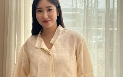 '둘째 임신' 최희, 15주차에 볼록 나온 D라인 포착…쉬지 않는 워킹맘