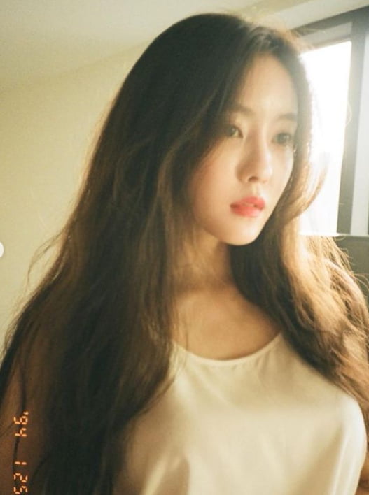 효민, 가을 타는 여자…필카 감성 못잃어