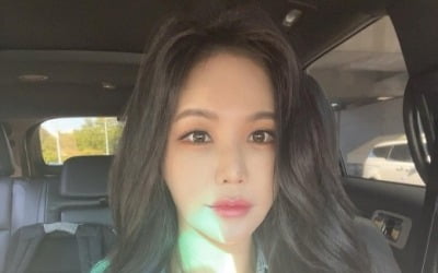 강예빈, 40대에도 빛나는 '동안 미모'…청순·섹시美 다 가졌네