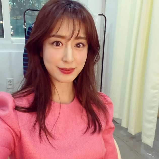 '주진모♥' 민혜연, 의사계 김태희답네…월요일부터 미모 자랑