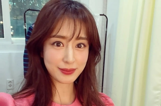'주진모♥' 민혜연, 의사계 김태희답네…월요일부터 미모 자랑