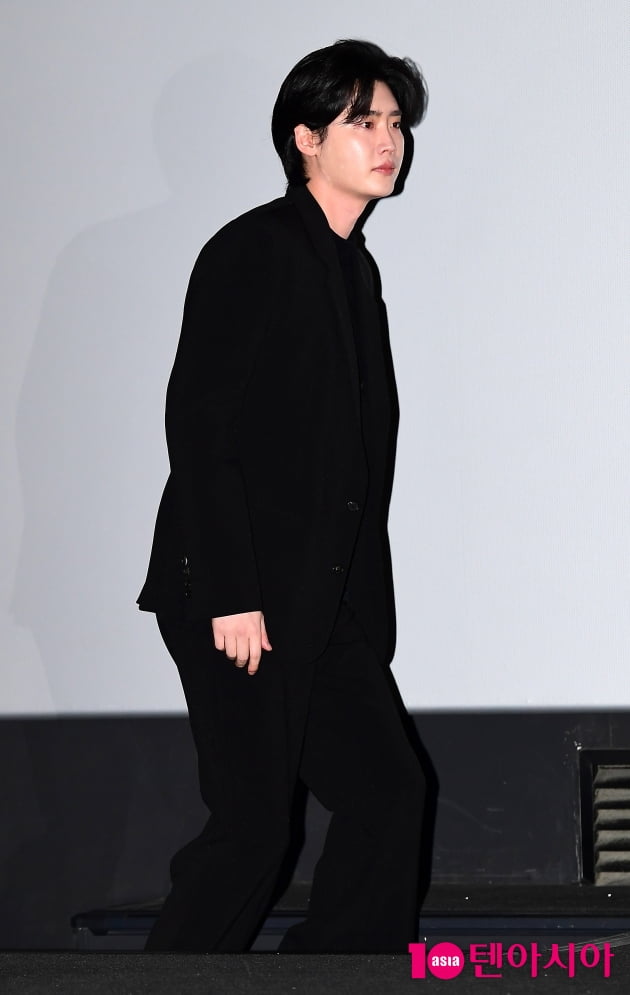 [TEN 포토] 이종석 '오늘도 잘생김'