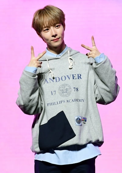 [TEN 포토] 나인아이 제원 '듬직한 리더의 귀여움'