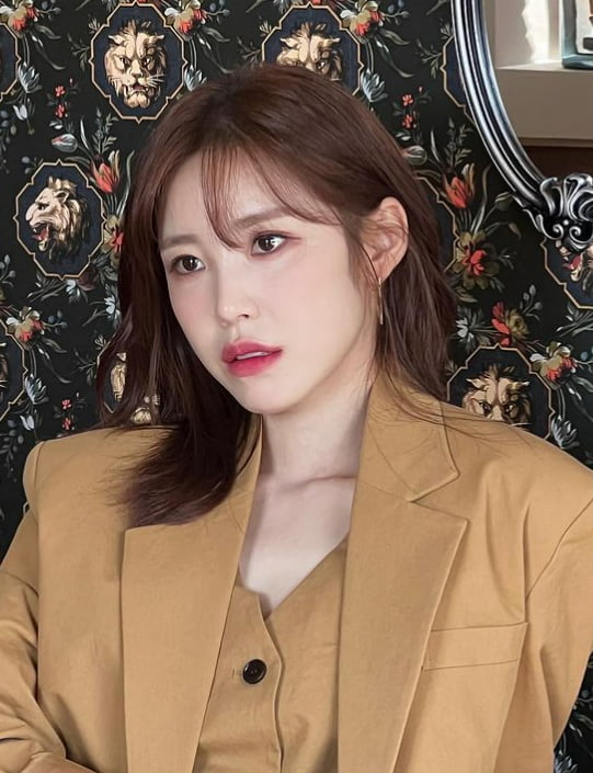 전효성, '마돈나' 시절은 잊어라…다이어트 후 날렵한 턱선