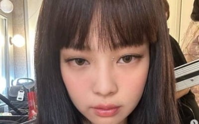 블랙핑크 제니, 월드투어 중 전한 근황…'귀요美' 매력 여전