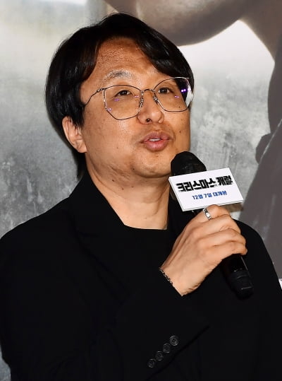 [TEN 포토] 김성수 감독 '배우들의 감정변화가 포인트'