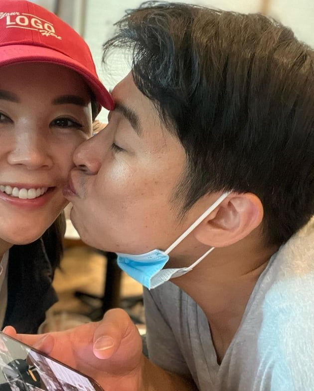 장영란, 뽀뽀쟁이 한의사 ♥한창과 알콩달콩 "내 밝은 에너지 원천"