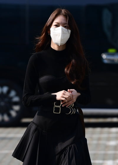 [TEN 포토] 공승연 '난해한 패션'