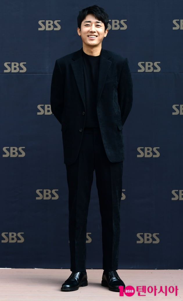 [TEN 포토] 손호준 '기분 좋은 미소'