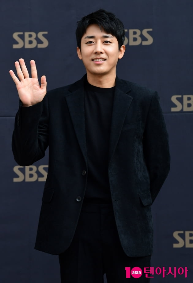 [TEN 포토] 손호준 '남성미 넘치는 외모'