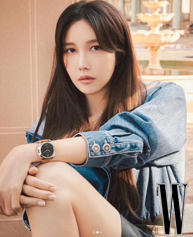 이지아, 한줌허리+눈빛 아우라...44세 맞어?