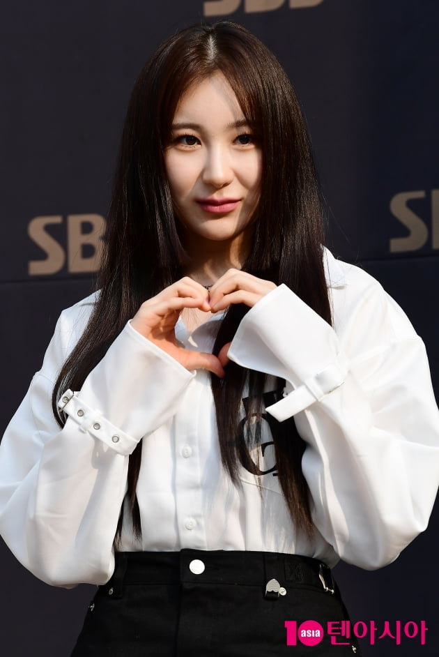 [TEN 포토] 이채연 '미니 1집 ‘HUSH RUSH’ 사랑해주세요'