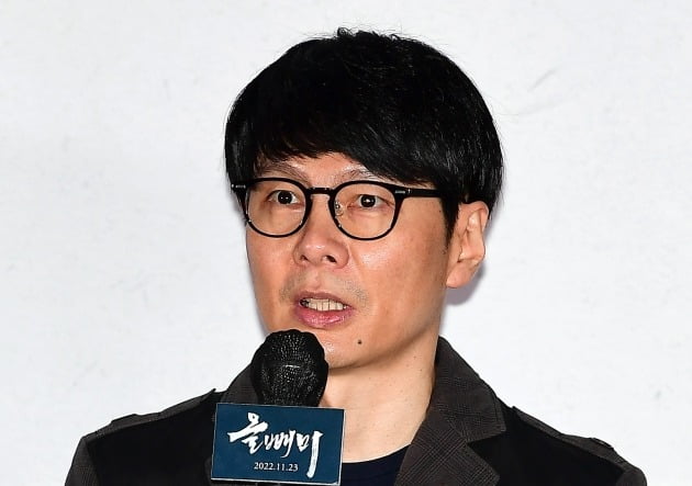 '올빼미' 감독 "장염 걸린 나, 미운밥…류준열의 3시간 전화로 잠 못 잤다"