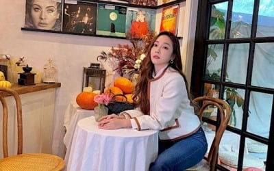 제시카, 특유의 '얼음 공주' 아우라…中도 반한 미모 과시
