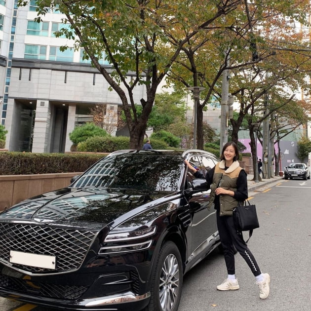 '대기업 직원 남편♥' 이현이, "차 사고" 났는데 고급 세단 옆에서 싱글벙글