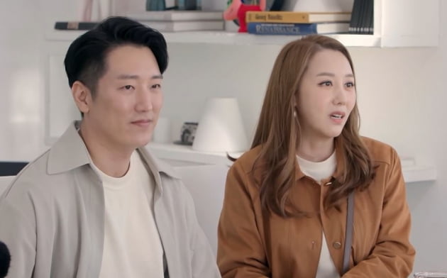 민지영, 쇼호스트 김형균과 협의이혼서에 사인 "남편 죽겠다 싶어 이혼 결심" ('뜨겁게 안녕')