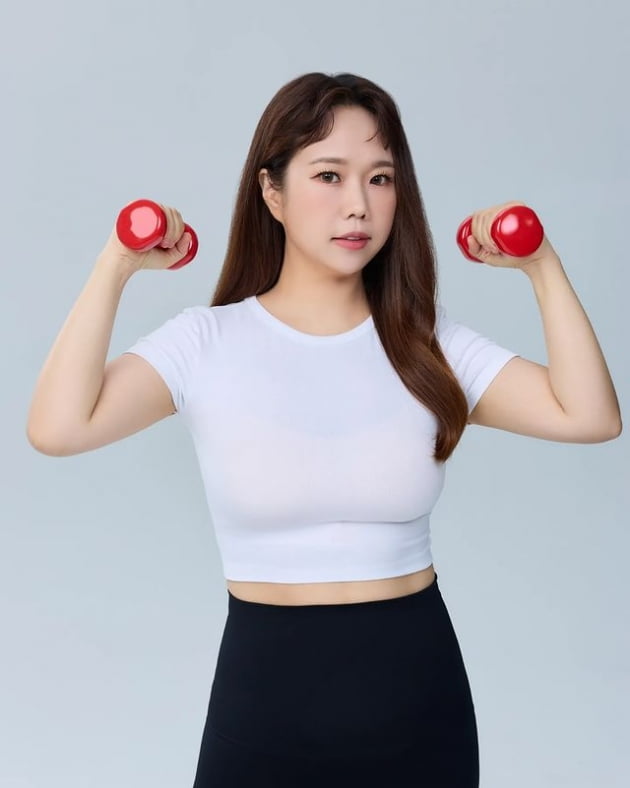 '제이쓴♥' 홍현희, 똥별이 출산 후 4년 전 웨딩드레스 입었다 "기분 이상"