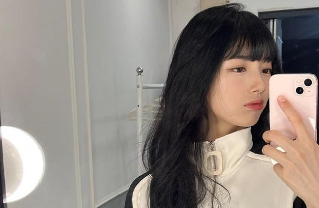 수지, '달려라 하니' 뺨치네…만화 찢고 나온 비주얼