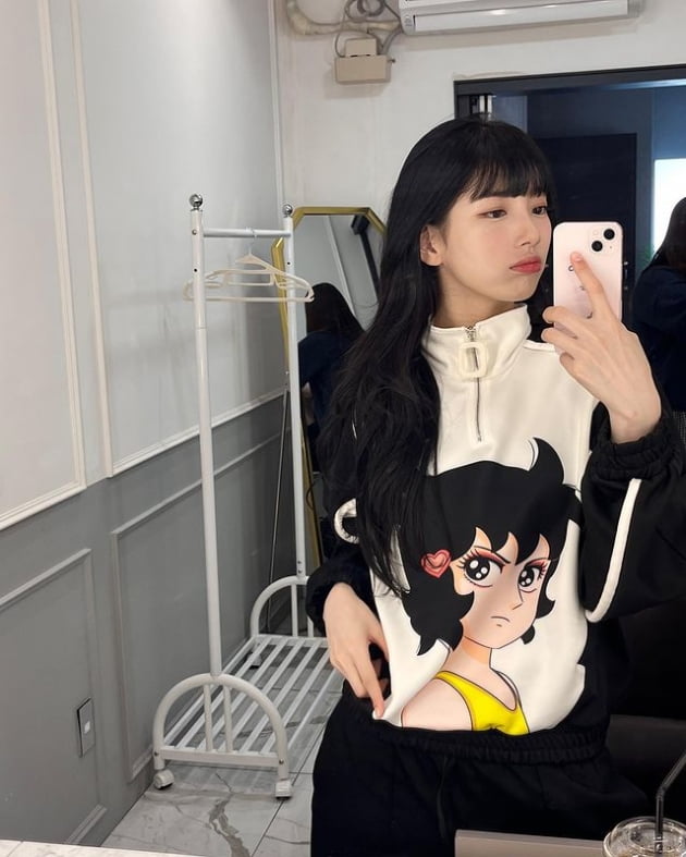 수지, '달려라 하니' 뺨치네…만화 찢고 나온 비주얼
