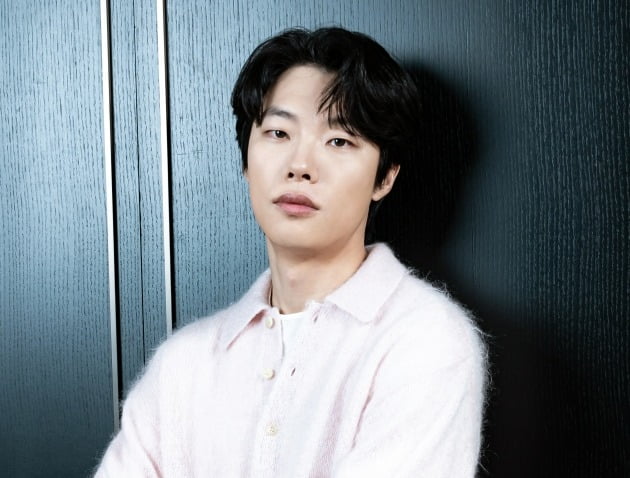 류준열 "초점 안 접혀 있는 게 편한 나, 시력 1.5로 좋아"('올빼미')[인터뷰③]