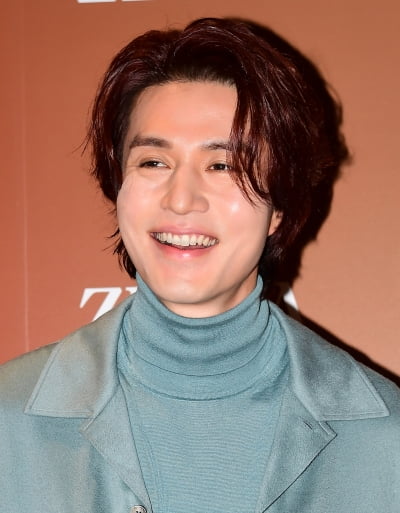 [TEN 포토] 이동욱 '해맑은 미소'