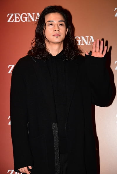 [TEN 포토] 김지훈 '훈훈한 비주얼'