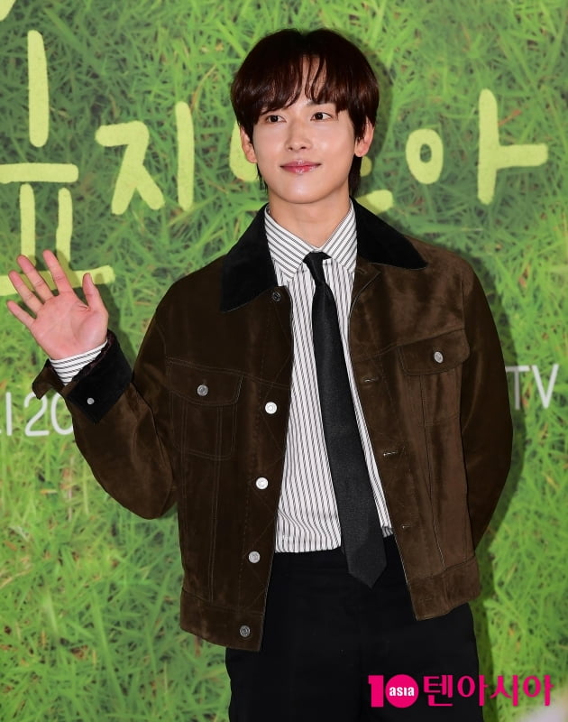 [TEN 포토] 임시완 '편안한 남사친美 발산'