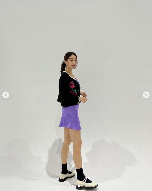 경리, 무결점 각선미...노출 없이도 돋보이는 마네킹 몸매