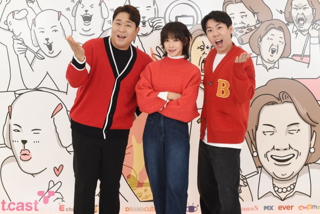 [종합] '이중' 출연료도 받고, 배꼽도 잡는 '개며느리'