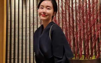 '연하 의사♥' 이정현 "얼마 만의 외출인지"…'육아+일' 탈출하자 한껏 들뜬 얼굴
