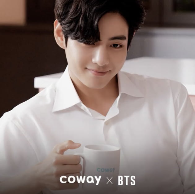 방탄소년단 뷔, 조각같은 미모로 우아하고 고급스러운 화보 완성...프리미엄 화보 장인