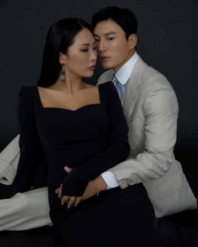 허니제이, 1살 연하 ♥정담과 결혼…왼 팔 타투 드러낸 웨딩 화보 힙하네