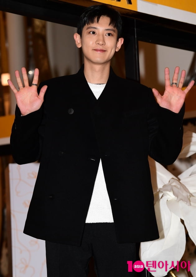 [TEN포토] 엑소 찬열 '작은얼굴에 꽉 찬 간지'