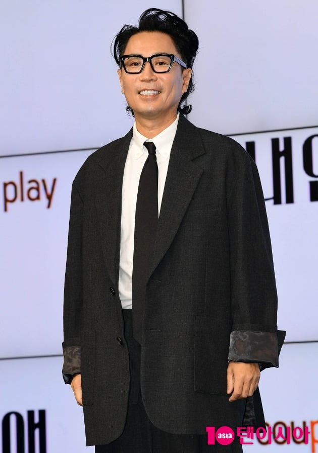 [종합] "사각지대無" 비상계단서도 알콩달콩 '사내연애'…이미주 "연애 감정 왔다갔다"