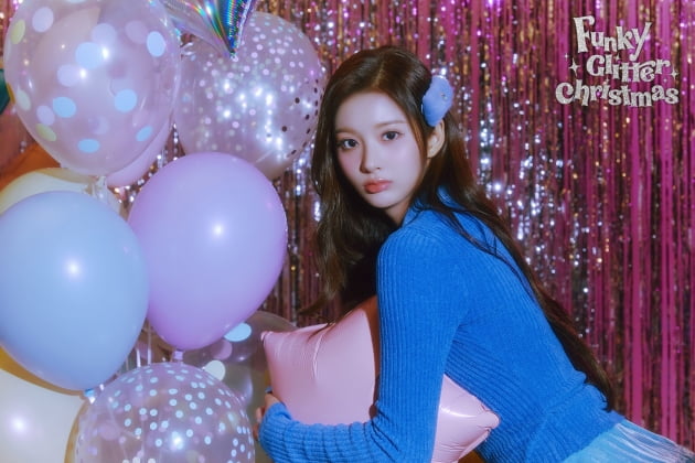 '엔믹스표 캐럴' 멜로디 믹스(MIXX)...'Funky Glitter Christmas'
