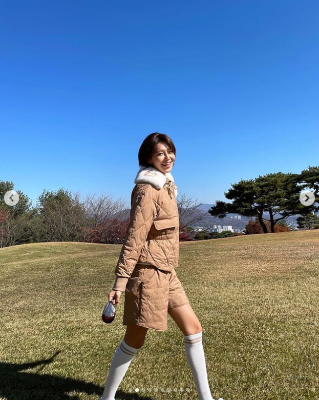 최수영, ♥정경호와 골프장 데이트중?...가을햇살이 질투하는 미모