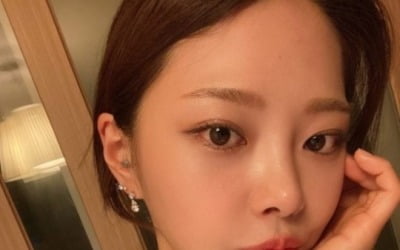 10기 옥순, '리즈 미모' 갱신…초근접샷에도 '굴욕無' 비주얼
