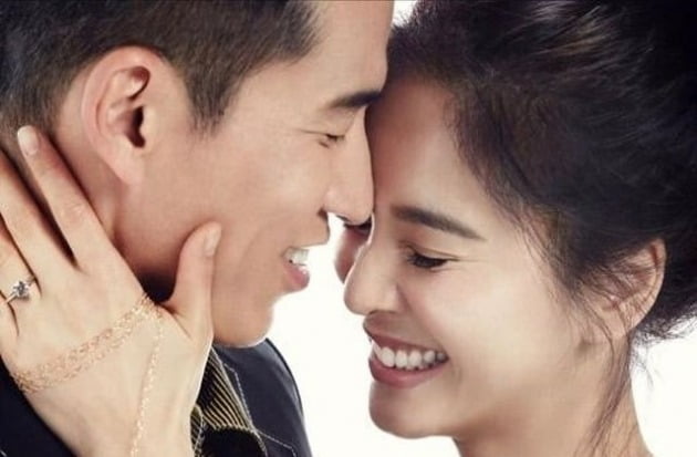 션, ♥정혜영과 만난지 8000일까지 챙기는 스위트한 남편 "하나님의 선물"