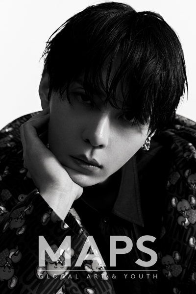 용준형, 레이저 눈빛