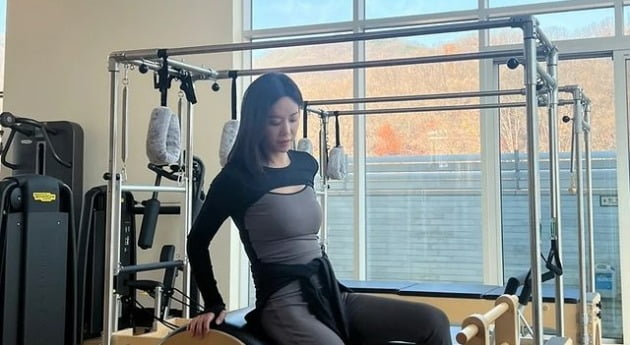 황정음, 52kg 목표 성공? 운동하더니 되찾은 여배우 포스