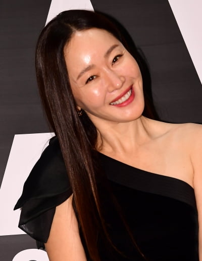 [TEN 포토] 엄지원 '보조개 미소'