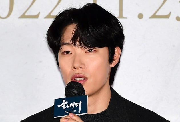 [공식] 류준열, 오늘(24일) '씨네타운' 출격…박스오피스 1위 '올빼미' 홍보