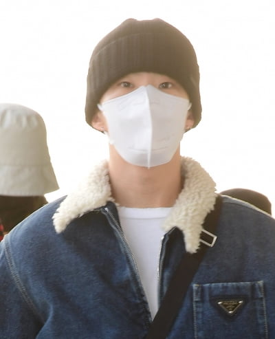 [TEN 포토] 세븐틴 호시 '심쿵 눈맞춤'