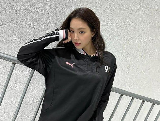 손나은, A사 레깅스 완판 만들더니…이번엔 P사로 뽐낸 스포티함