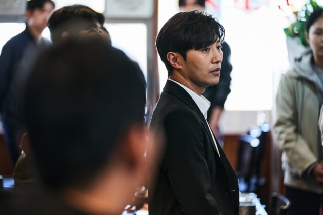 진구, '대선배' 이성민 향한 애정 "6개월 했는데도 아쉬워"[종영인터뷰]