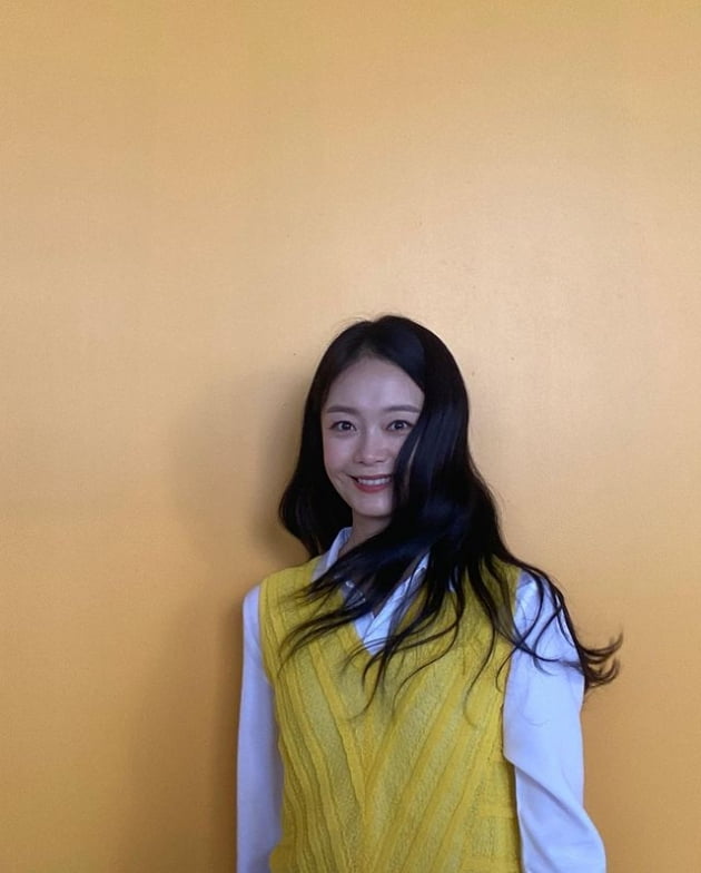 전소민, 입술 쭉 내밀고 볼 하트…37세 나이 잊은 귀여움