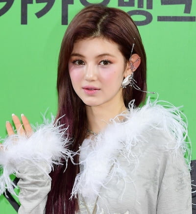 [TEN 포토] 뉴진스 다니엘 '귀여운 볼터치'