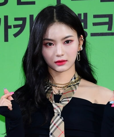 [TEN 포토] 스테이씨 아이사 '빠져드는 눈빛'
